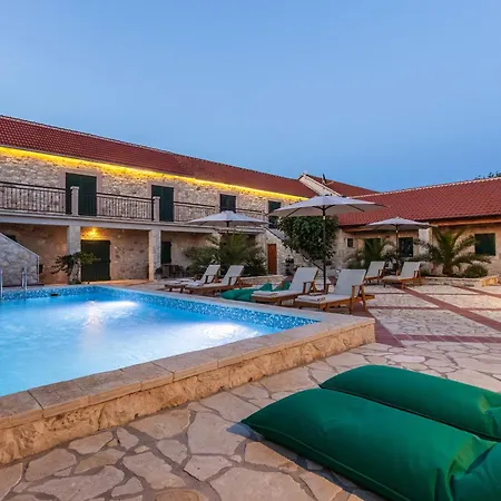 Villa Dvori Jokic *